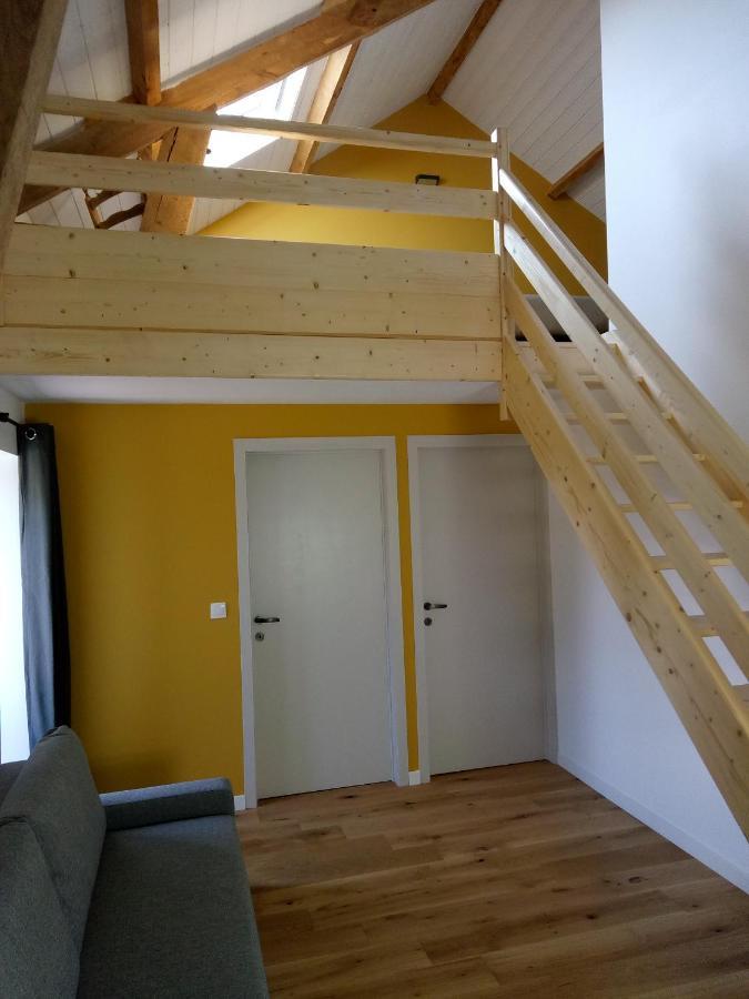 Chambres D'Hotes Quatre Mains Saint-Priest-des-Champs Екстериор снимка